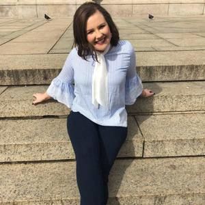 Meet your Posher, Lori